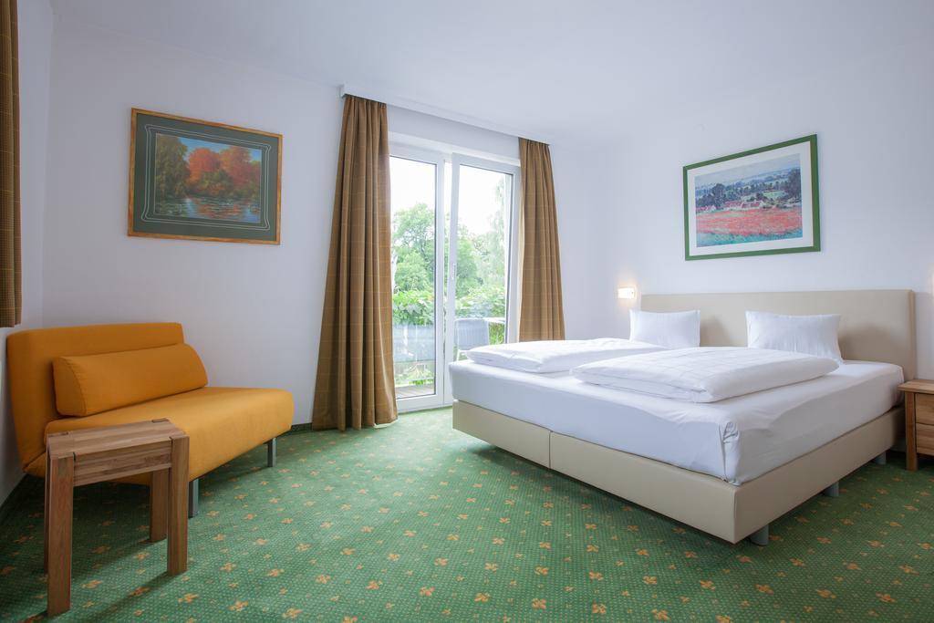 Wolke 7 Hotel Reutte Ngoại thất bức ảnh